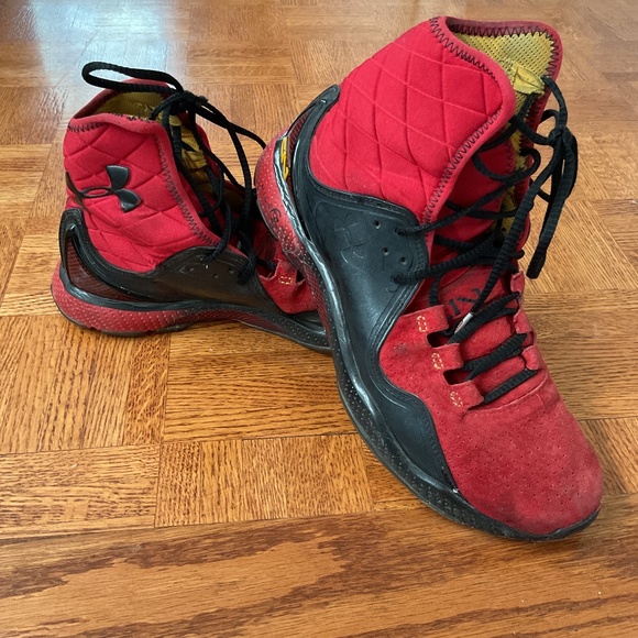 Men’s Under Armour Running Shoes - Picture 4 of 5